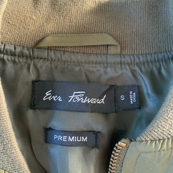 Unisex Military Green Bomber Jacket - Picture 5 of 5